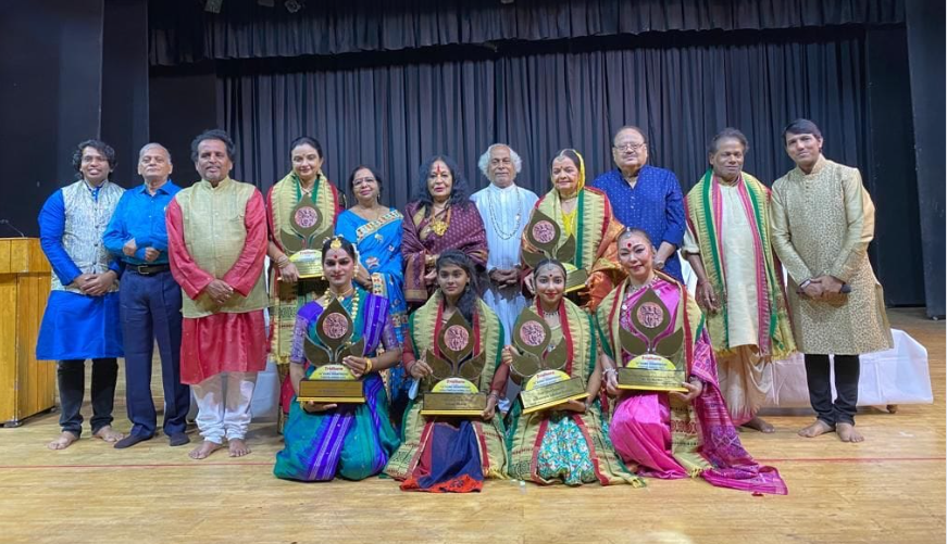 Recipients of Guru Debaprasad awards included Sutra Foundation dancers Tan Mei Mei & Aishwaryaa Lakshmi Errisson